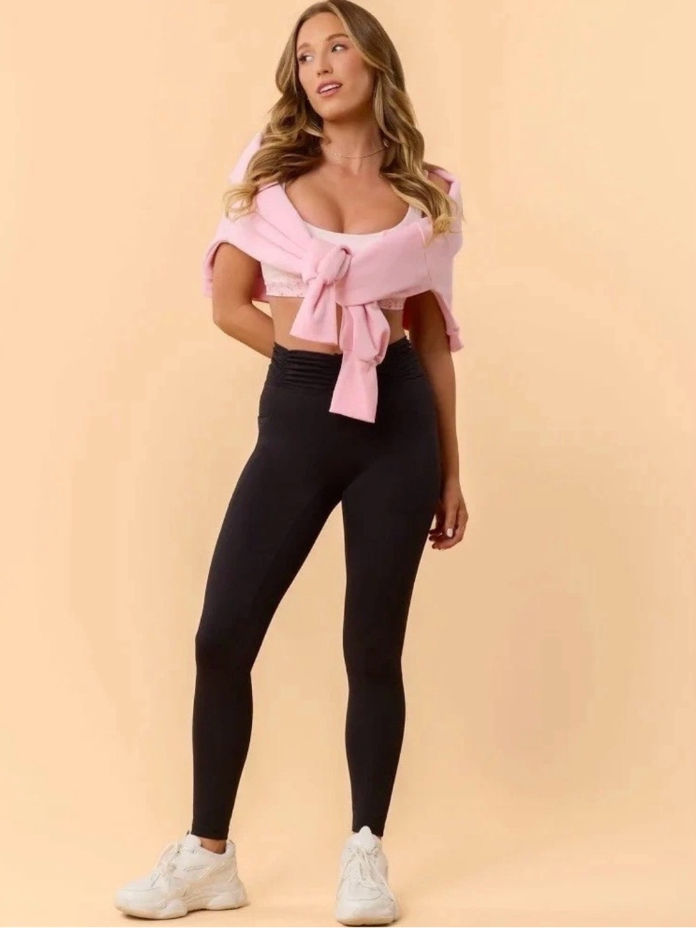 Blogilates Ruched Waist Leggings
Have size Med & 1X